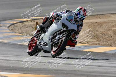 media/Feb-07-2025-CVMA Friday Practice (Fri) [[7034960ba2]]/4-Racer 4/Session 3 (Turn 8)/